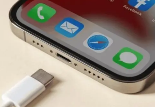 江阳苹果15维修分享iPhone15改USB-C接口后能和安卓用户互借充电器吗 